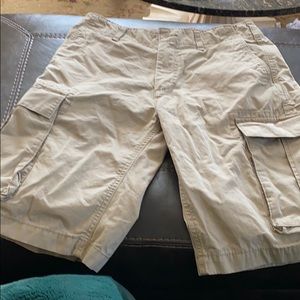 Gap cargo shorts